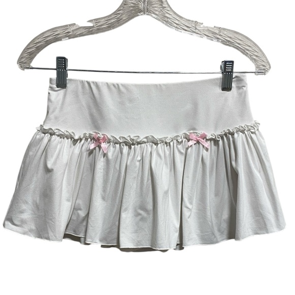 ShoSho White Ruffle Skort with Pink Bows – Size M - Picture 1 of 10